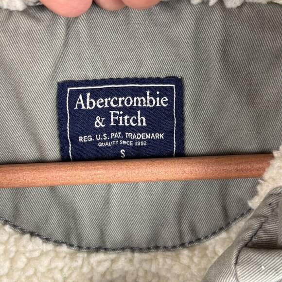 Abercrombie & Fitch Women's Hooded Parka Coat Sz S Removable Fur Sherpa lined - Picture 3 of 16